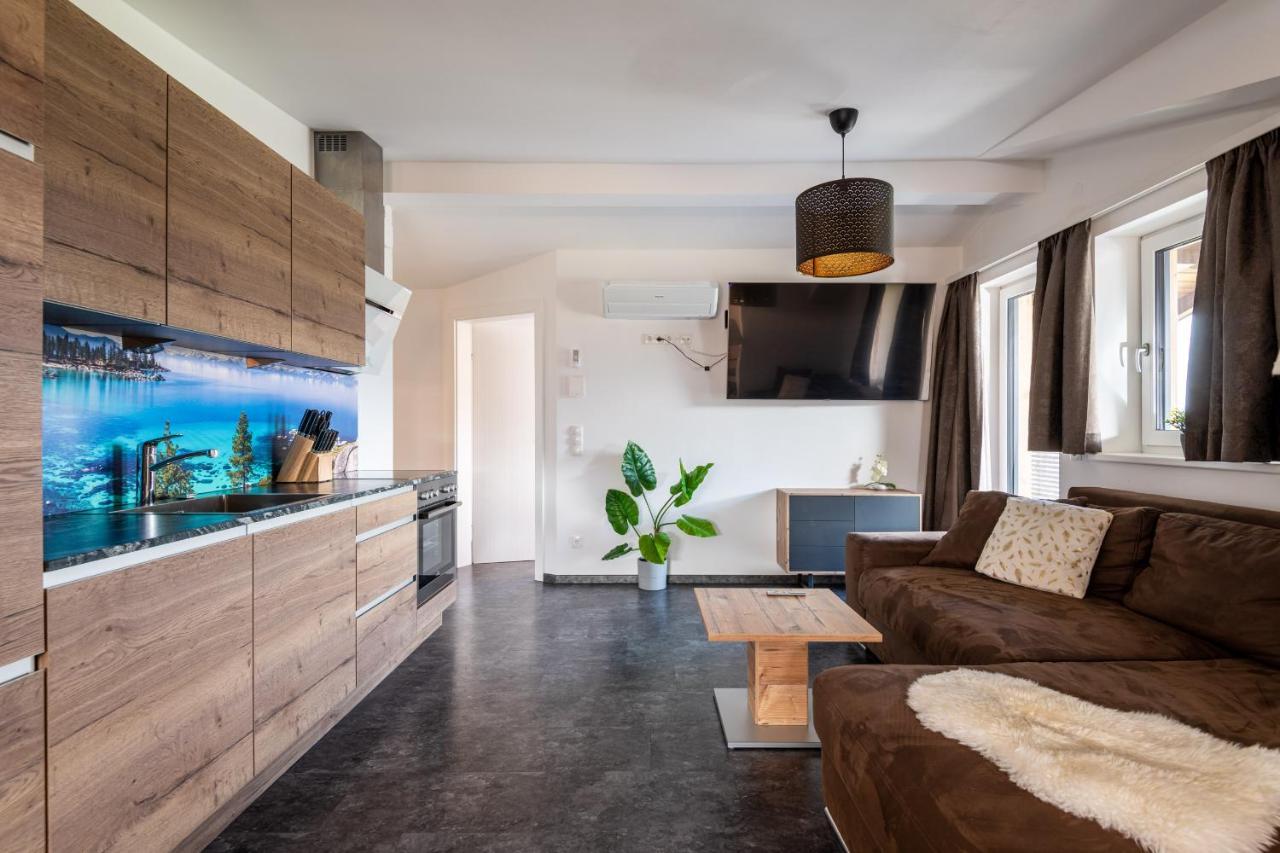 Amelies Mountain View Apartment Капрун Екстериор снимка