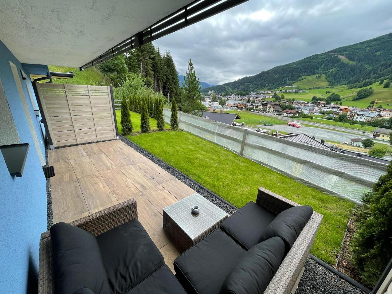 Amelies Mountain View Apartment Капрун Екстериор снимка