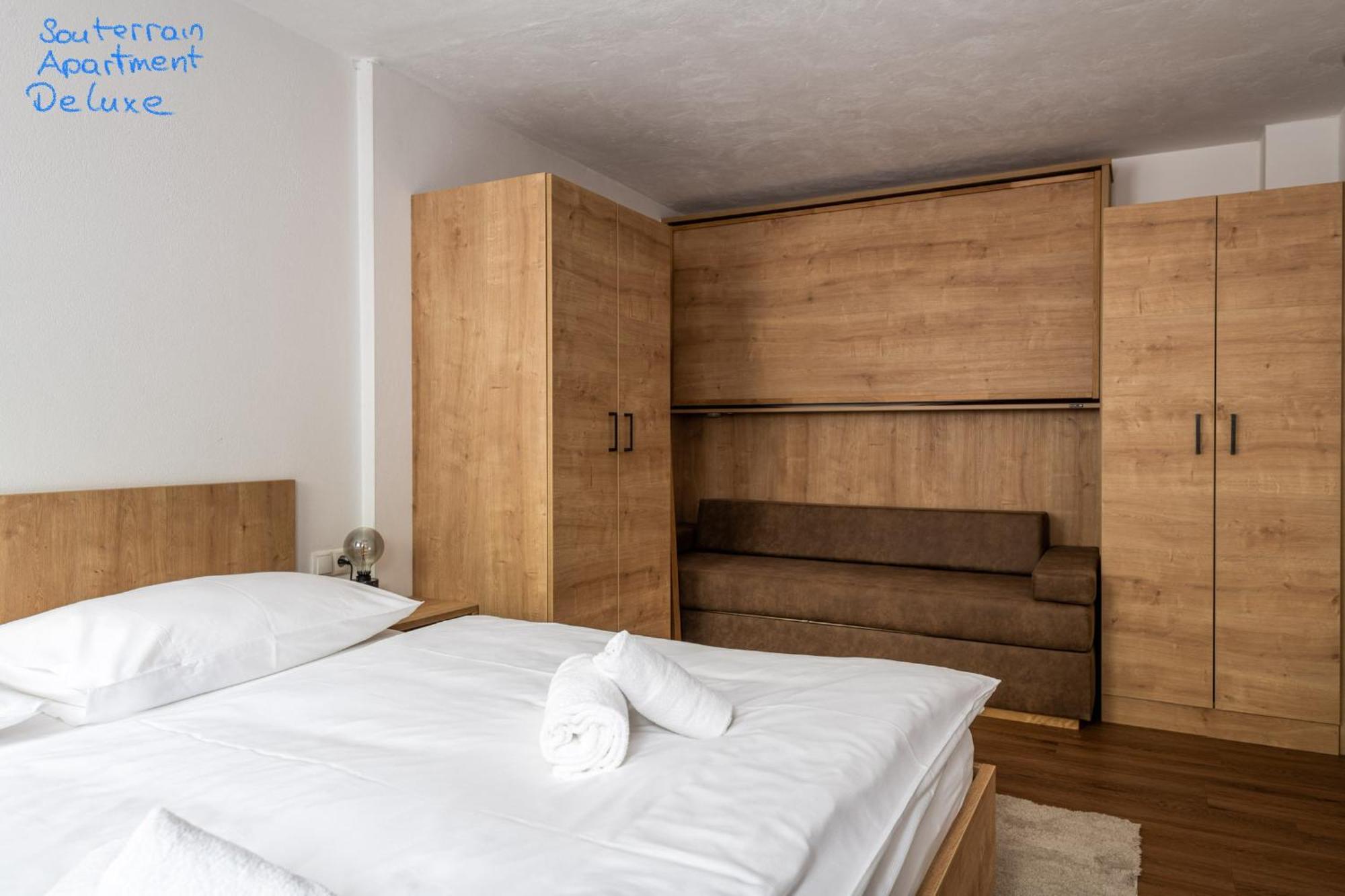 Amelies Mountain View Apartment Капрун Стая снимка